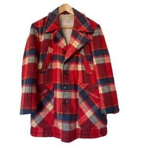 RARE FIND! VINTAGE CIRCA 1950’s McGREGOR WOOL AND SHEARLING PLAID COAT. SIZE 40